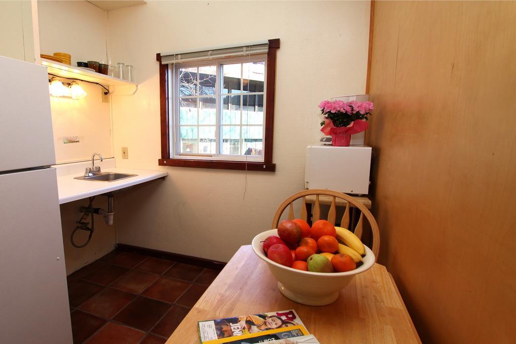 The Woods Hotel - Gay Lgbtq Cabins Guerneville Bagian luar foto