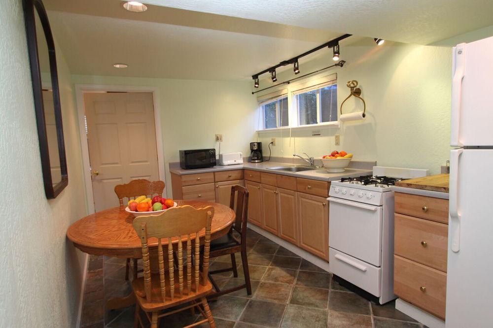 The Woods Hotel - Gay Lgbtq Cabins Guerneville Bagian luar foto