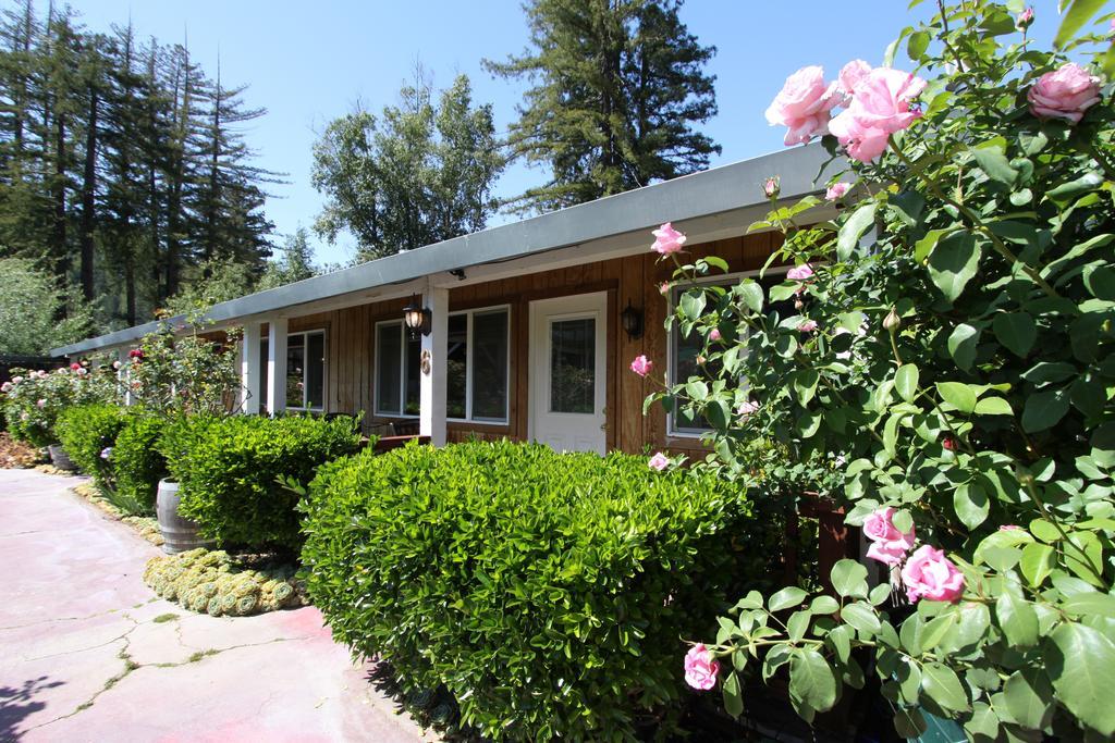 The Woods Hotel - Gay Lgbtq Cabins Guerneville Bagian luar foto